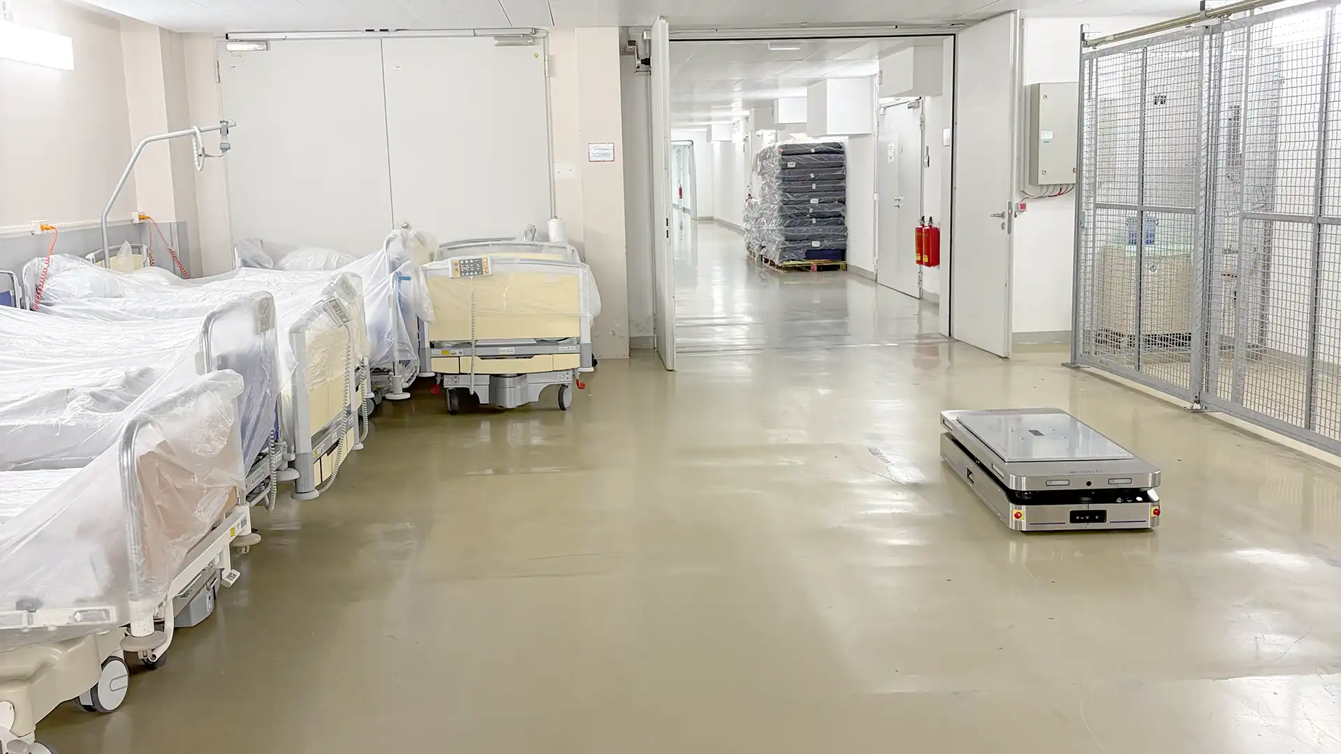 Transport robots in everyday hospital life
